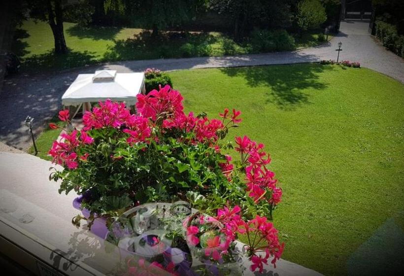 اتاق استاندارد, Villa Del Cigno