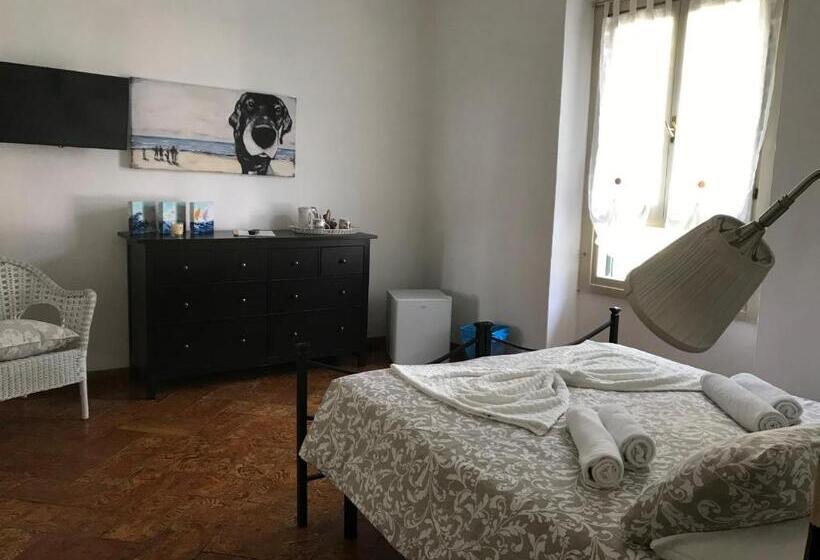 اتاق استاندارد با سرویس بهداشتی مشترک, Villa Del Cigno