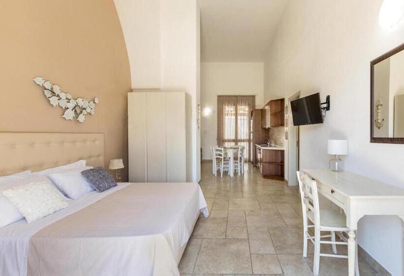 家庭工作室, Mediterranea Residence