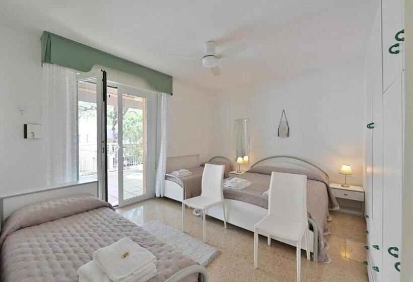 Apartamento 1 Dormitório com Terraço, Residence Mariavittoria