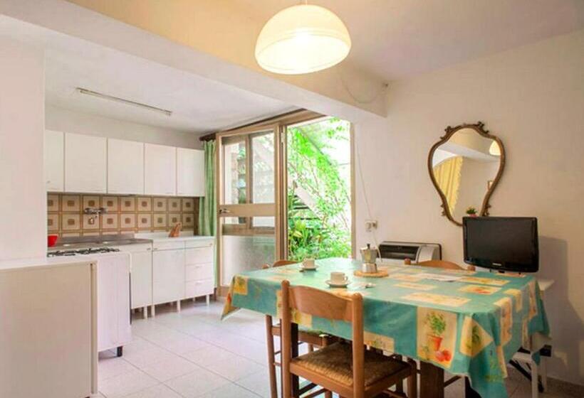 חדר סטודיו סטנדרד, Casa Furrer