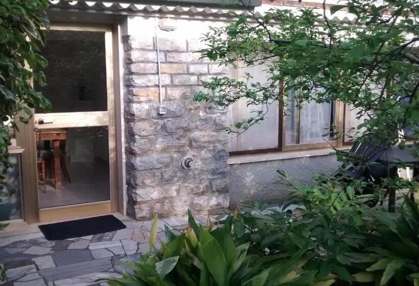 חדר סטודיו סטנדרד, Casa Furrer