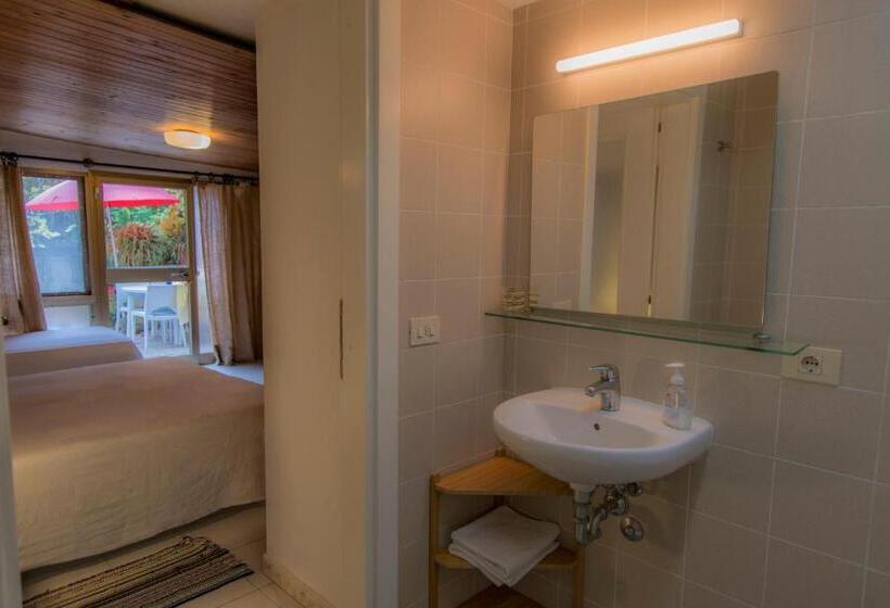 חדר סטודיו סטנדרד, Casa Furrer