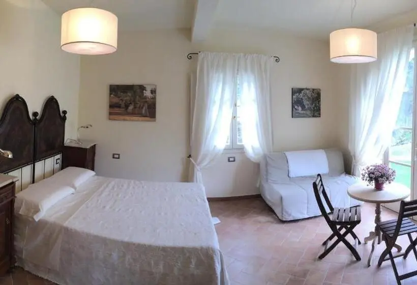 اتاق استاندارد چهارنفره با چشمانداز باغ, Agriturismo Terrarossa