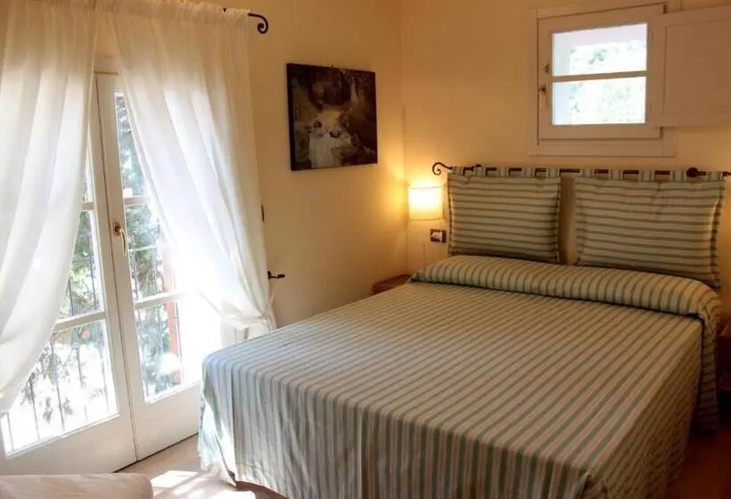 اتاق استاندارد سه نفره, Agriturismo Terrarossa
