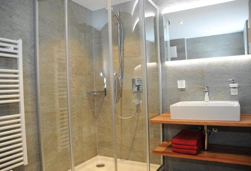 Апартаменты 2 Спальни, Lindemair