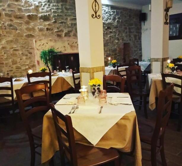 غرفة قياسية ثلاثية مزودة بشرفة, Relais Cà Del Rio