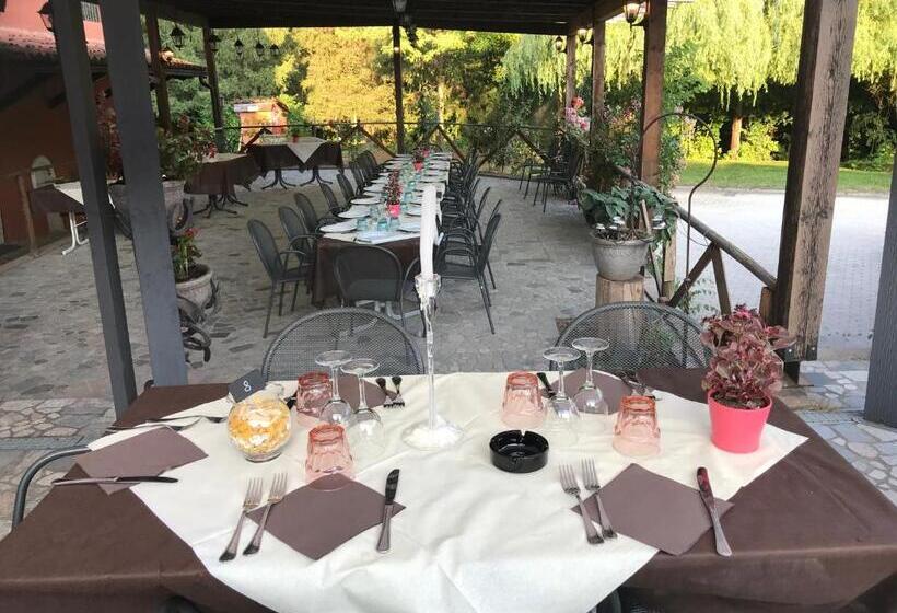 غرفة قياسية ثلاثية مزودة بشرفة, Relais Cà Del Rio