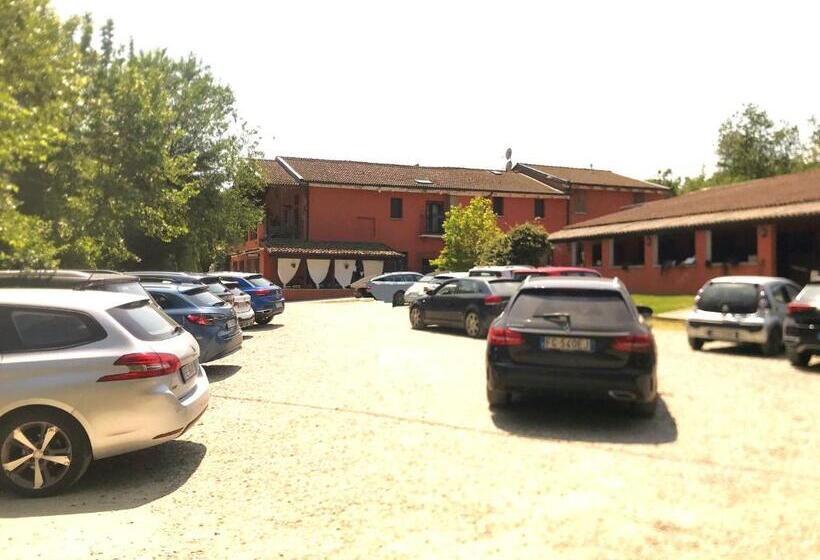 غرفة قياسية ثلاثية مزودة بشرفة, Relais Cà Del Rio