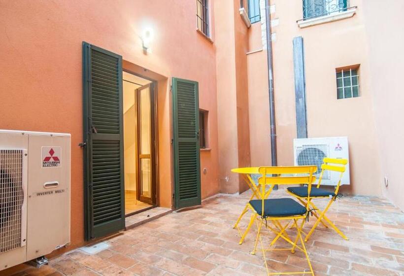 Chambre Standard avec Balcon, Umbrian Concierge   Alla Rocca