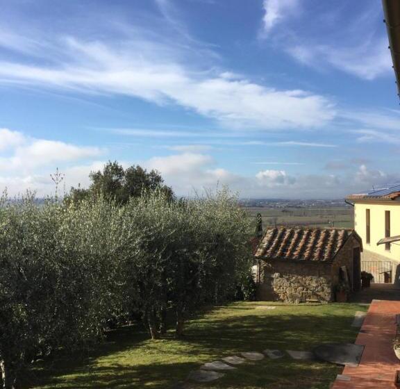 غرفة قياسية مزوَّدة بشُرفة, Agriturismo Borgo Tra Gli Olivi