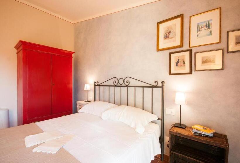 Номер Стандарт с Балконом, Agriturismo Borgo Tra Gli Olivi