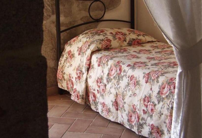 חדר סטנדרט לארבעה, Antico Casale Pozzuolo