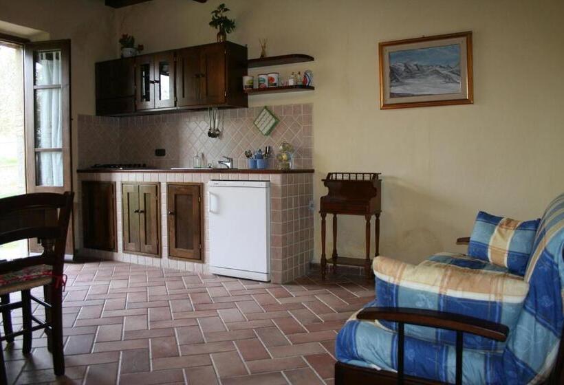 דירת חדר בקומת קרקע, Antico Casale Pozzuolo