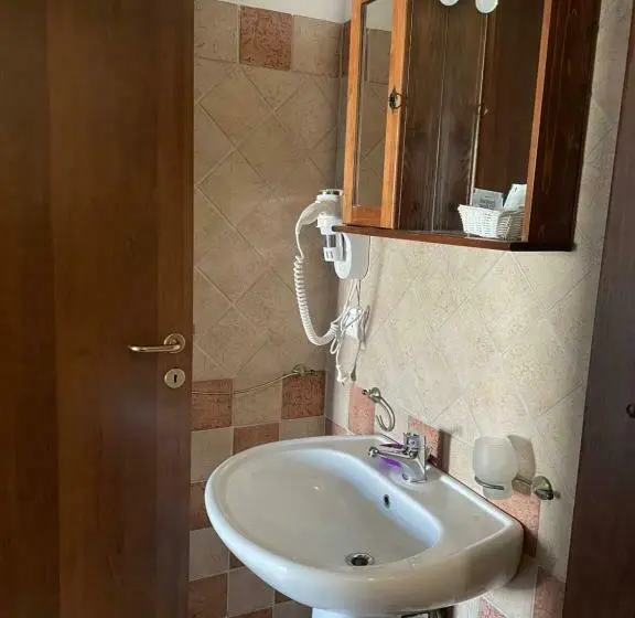اتاق دوبلکس, La Lestra