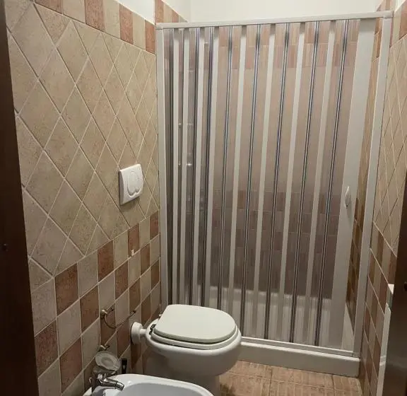 اتاق دوبلکس, La Lestra