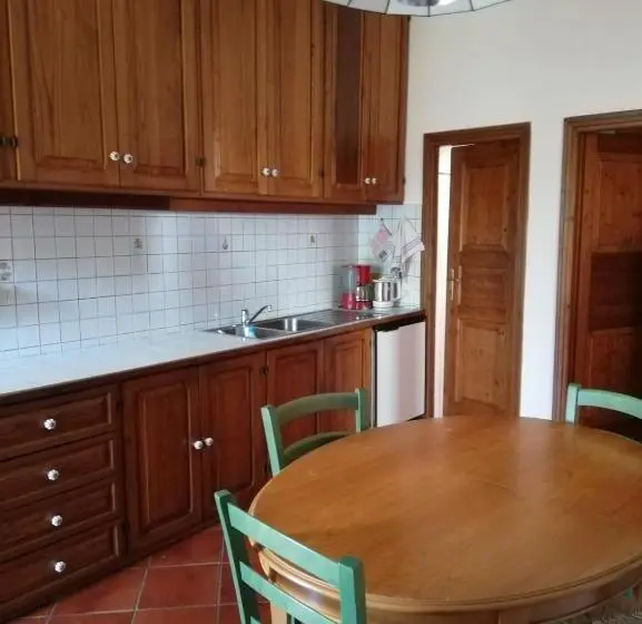 ２ベッドルームアパートメント, Laselva