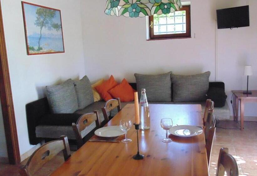 Апартаменты 1 Спальня Нижний Этаж, Laselva