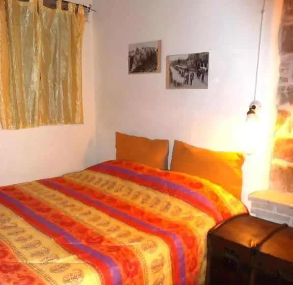 Perhehuone, Locanda Dell Istrice
