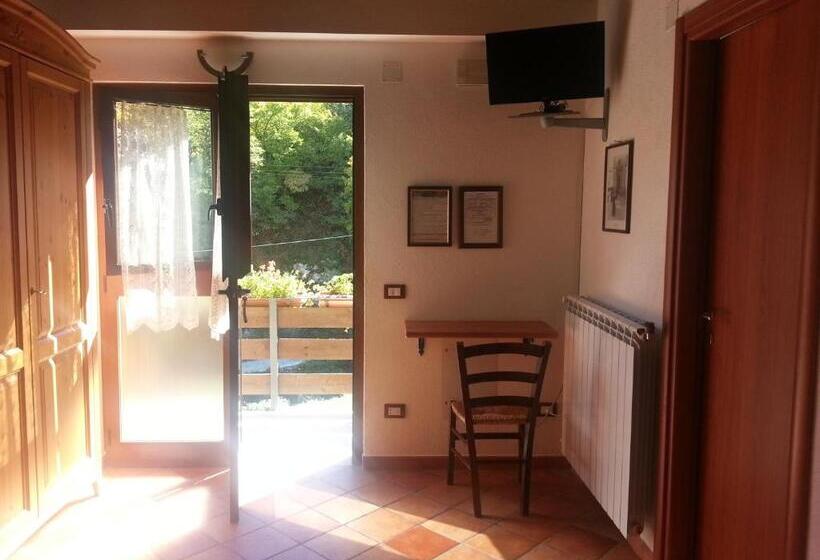 スタンダードトリプルルーム, Agriturismo Miralago