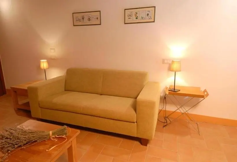 ジュニアスイート, Agriturismo Tenuta Conti Faina