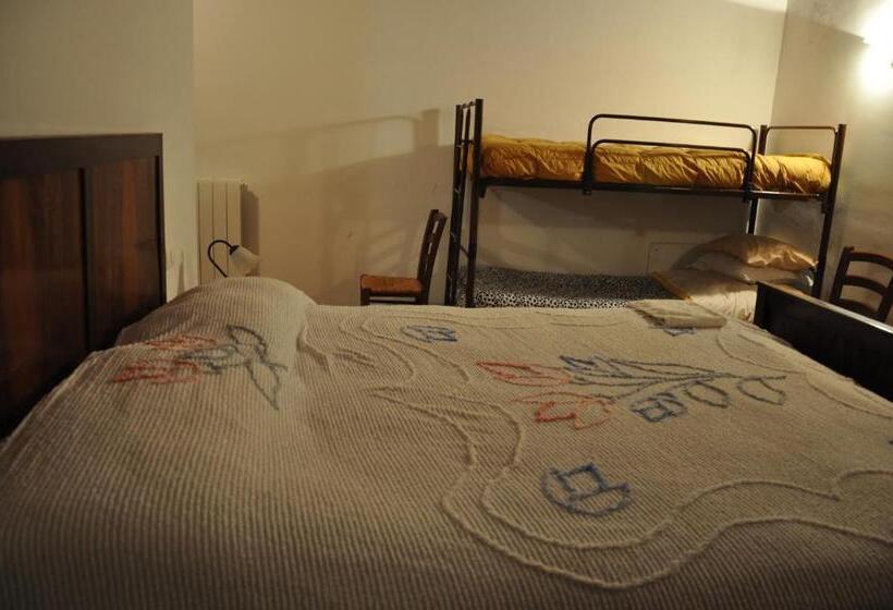 غرفة قياسية رباعية, Farmstay Agriturismo La Fonte