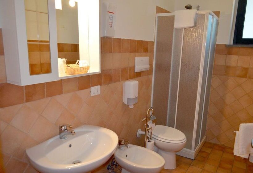 四人标准间, L Infinito Agriturismo   Rooms & Breakfast