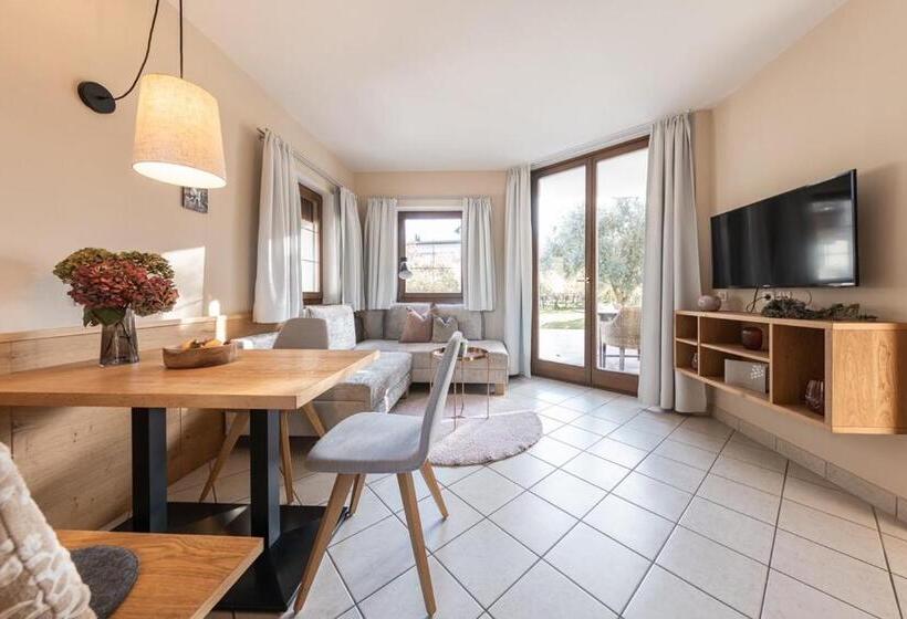 Апартаменты 1 Спальня с Террасой, Weingut Weidlhof   Suite & Breakfast   Vacation For Wine Lovers