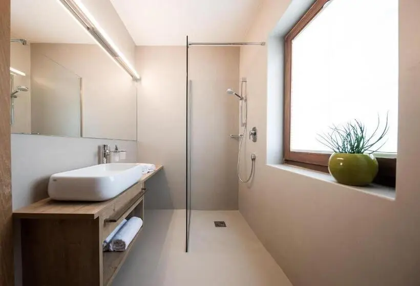 Huoneisto 1 Makuuhuone Terassi, Weingut Weidlhof   Suite & Breakfast   Vacation For Wine Lovers