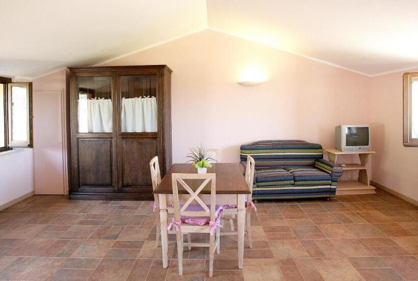 إستوديو قياسى, Appartamenti Poggio Fiorito