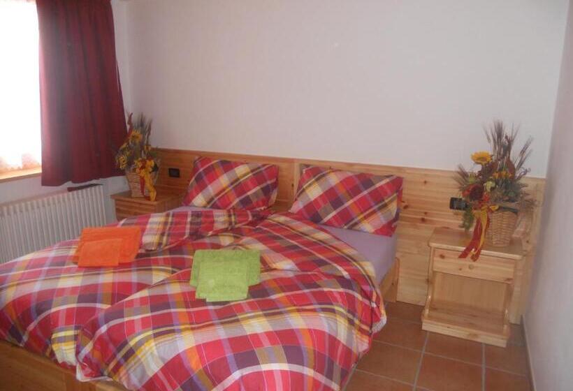 Chambre Standard Adaptée aux Personnes à Mobilité Réduite, Agritur Melango