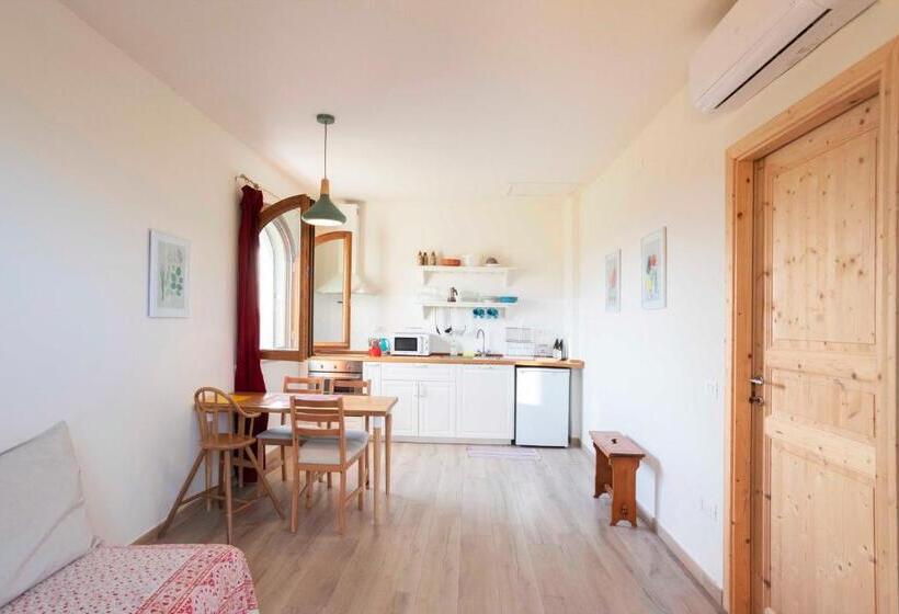 شقة غرفة واحدة مزودة بتراس, Agriturismo La Pineta