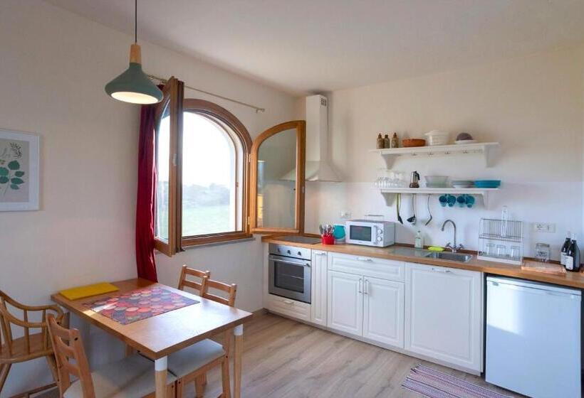 شقة غرفة واحدة مزودة بتراس, Agriturismo La Pineta