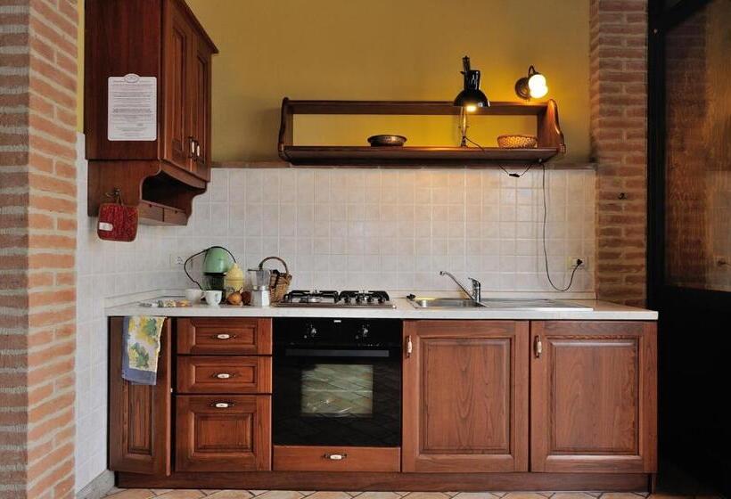 דירת חדר נוף לבריכה, Agriresidence L Antica Fattoria Sul Lago