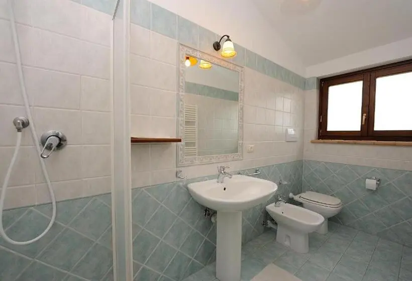 آپارتمان 1 خوابه با چشم‌انداز استخر, Agriresidence L Antica Fattoria   Sul Lago