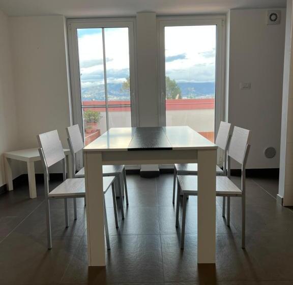 سوییت با چشم‌انداز دریا, Thalassa Suite & Spa