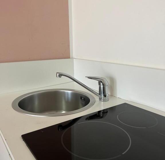 اتاق لوکس با بالکن, Thalassa Suite & Spa