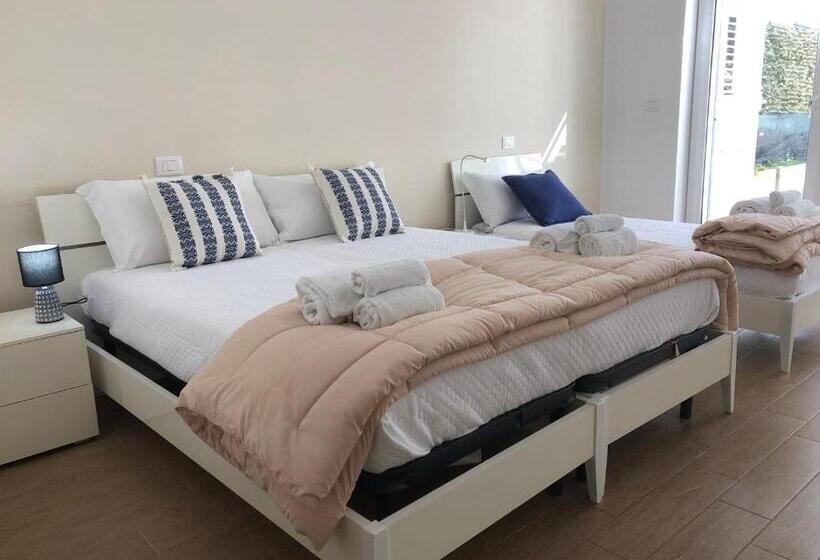 اتاق لوکس با بالکن, Thalassa Suite & Spa