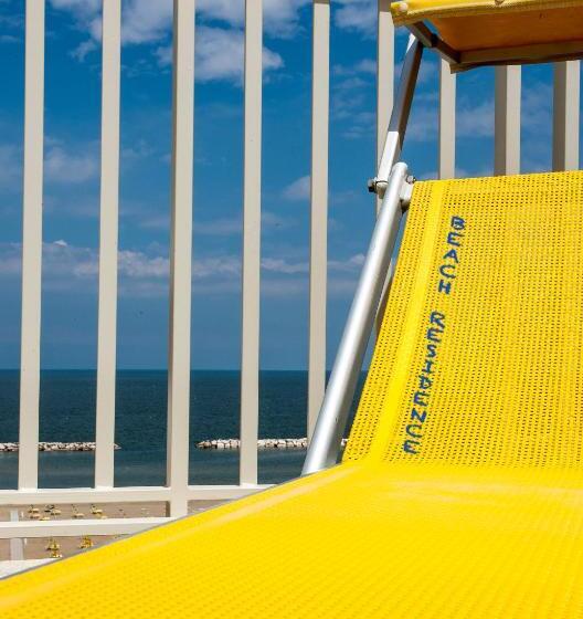 带2个卧室的公寓, Beach Residence