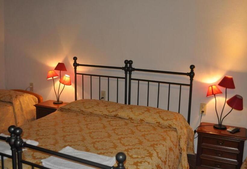 اتاق استاندارد سه نفره, Agriturismo Manetti