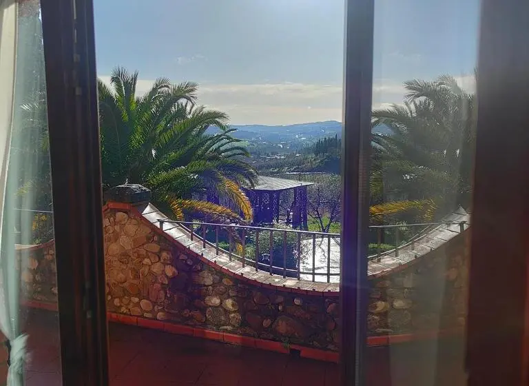 プールの見える１ベッドルームアパートメント, Agriturismo Manetti