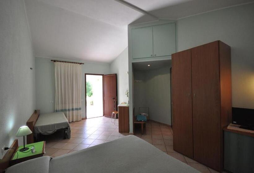 غرفة قياسية رباعية, Agriturismo Mulinu Betzu