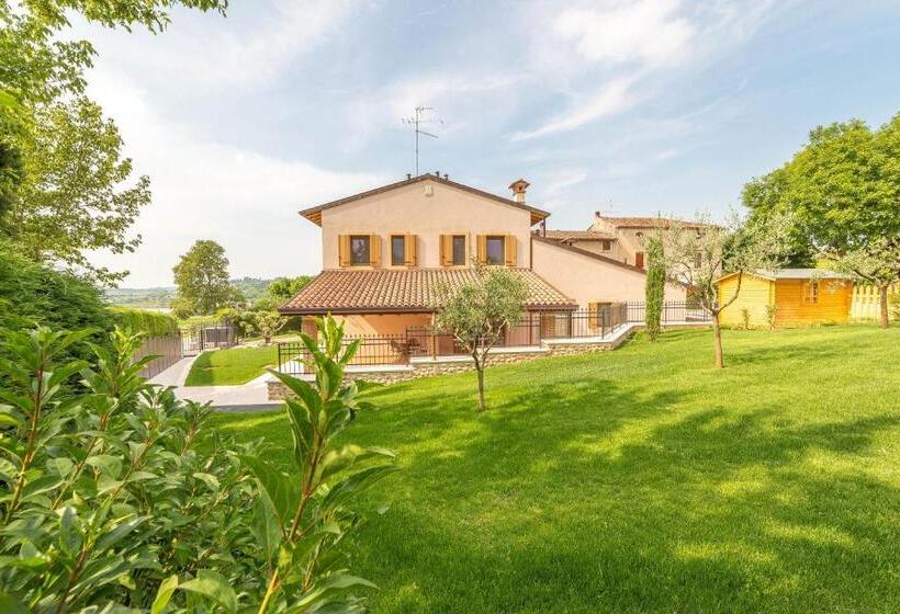 园景标准四人间, Cortecoraman