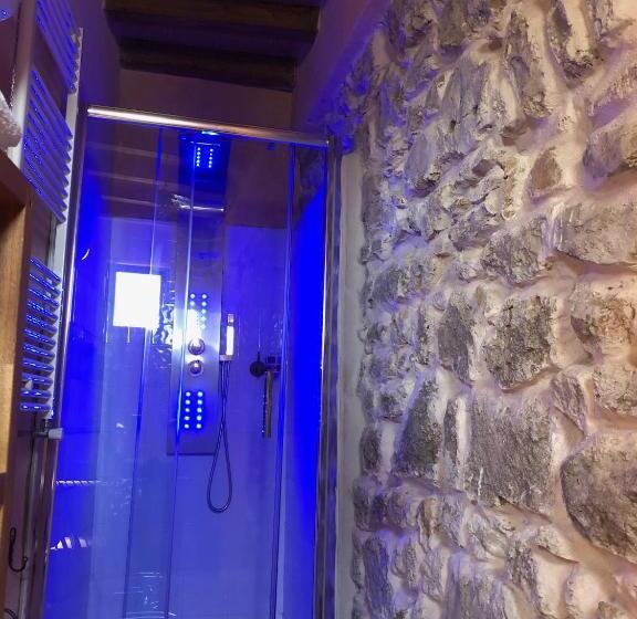 סטודיו סטנדרט נוף לים, Il Favogoloso