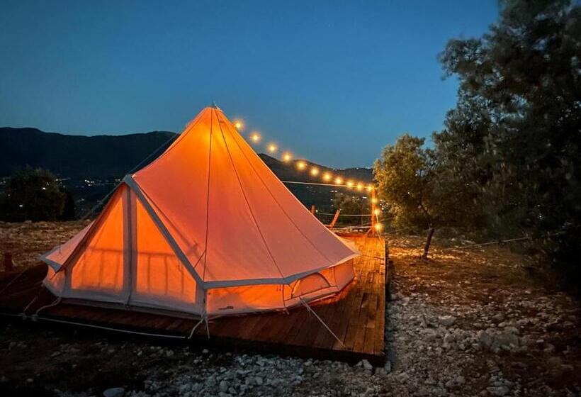 Standard Tent, Il Favogoloso