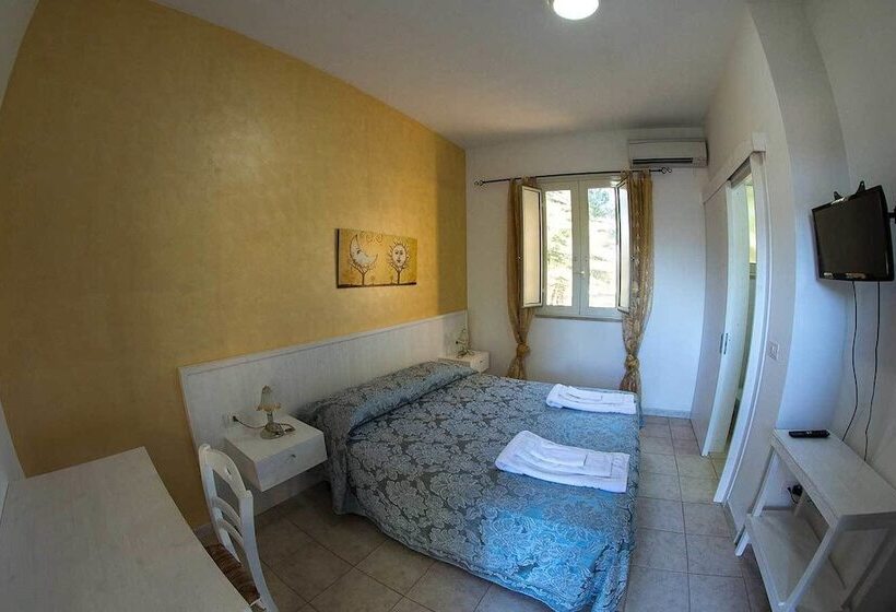 4인용 스탠다드 룸, La Carcara