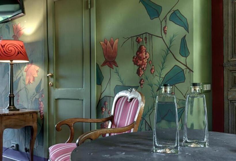 سوییت با چشم‌انداز باغ, La Striscia Wine Resort