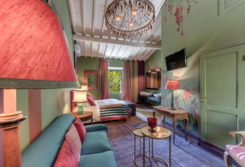 سوییت با چشم‌انداز باغ, La Striscia Wine Resort