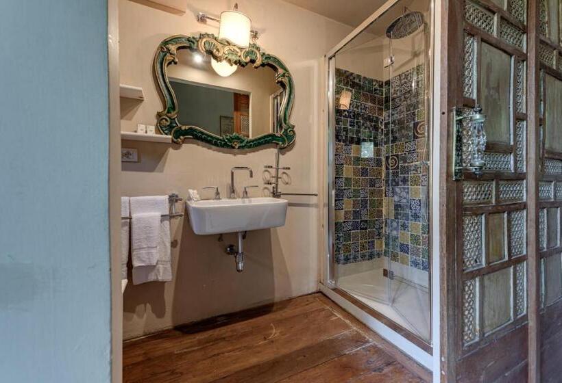 اتاق لوکس, La Striscia Wine Resort