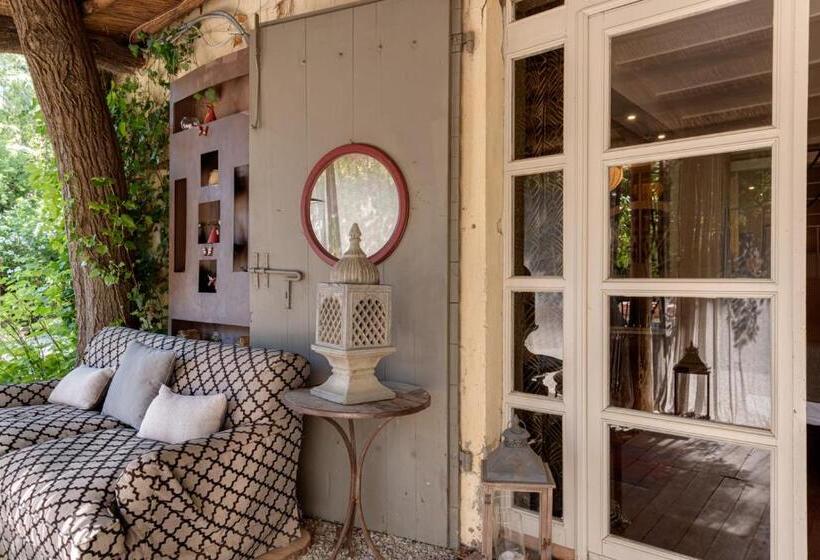 سوییت لوکس, La Striscia Wine Resort